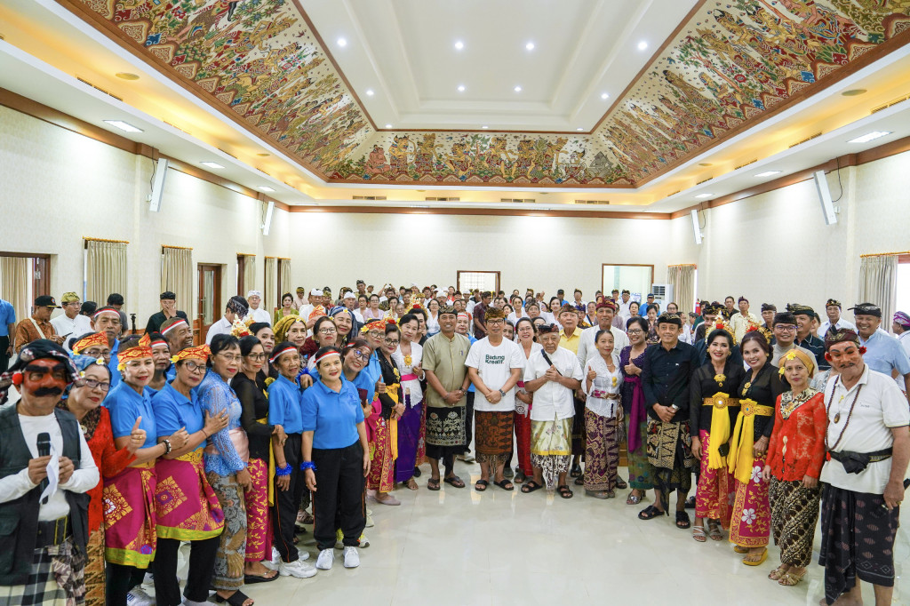Sekda Adi Arnawa Buka Lomba Seni Budaya Pesantian